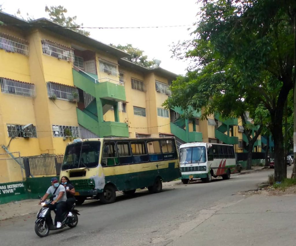 Comerciantes y autobuseros aplicarían redondeo hacia arriba tras la reconversión