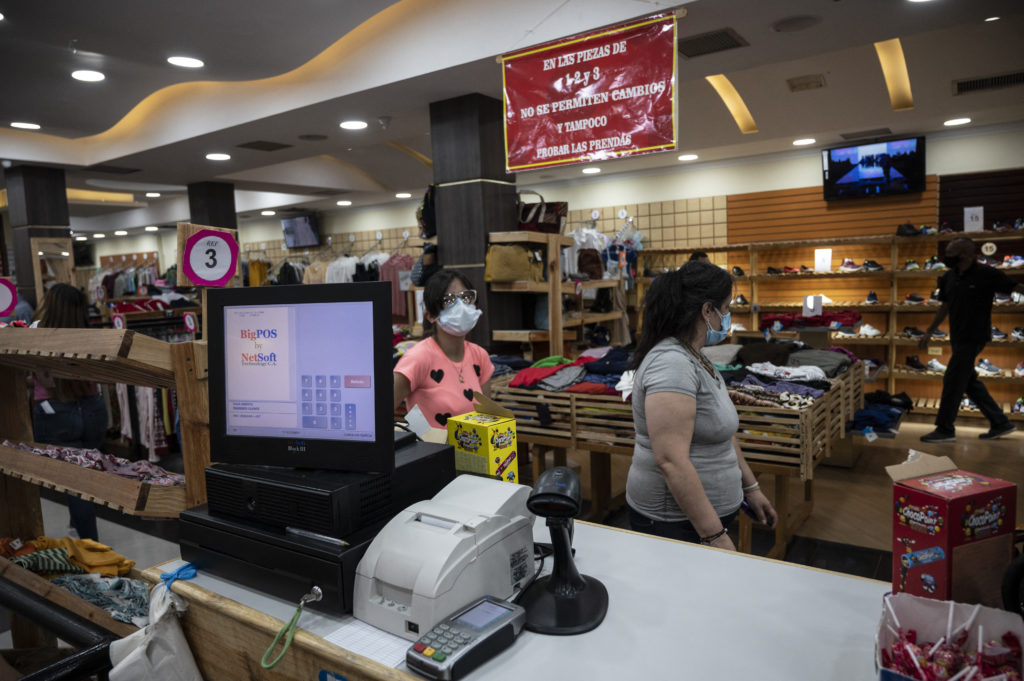 Foto: AFP Comerciantes aplicaron la especulación para evitar pérdidas