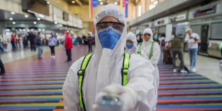 Cortesía / Referencial Por prueba PCR, Laser y Avior exigirán $60 en efectivos a pasajeros que ingresen a Venezuela
