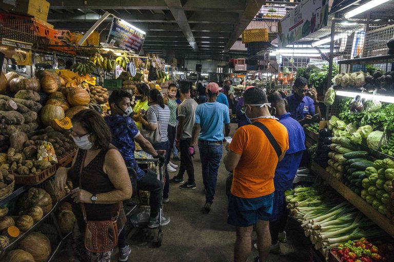 Foto: EFE Inflación acumulada entre enero y noviembre se ubicó en 3.045%