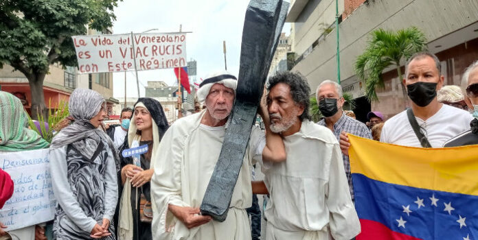 Pensionados y jubilados tomaron las calles/La Prensa de Lara
