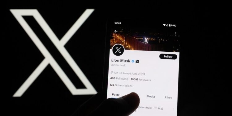 Musk promete suspender de X a «cualquiera que defienda el genocidio de cualquier grupo»