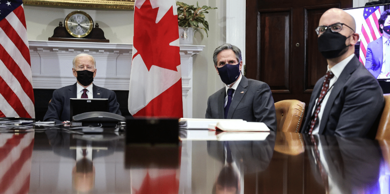 EEUU amenaza a Maduro con reinstalar sanciones petroleras antes de finales del 2023