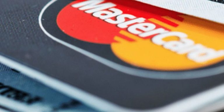 Mastercard anuncia lanzamiento en Venezuela de su tarjeta débito que permite pagos en línea