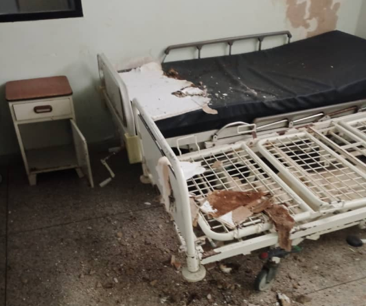 No es una película zombie, es lo que queda del hospital de Isla de Toas en Zulia