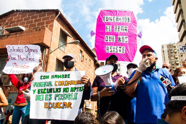 Maestro en Venezuela necesita 24 veces su salario para alimentar a su familia