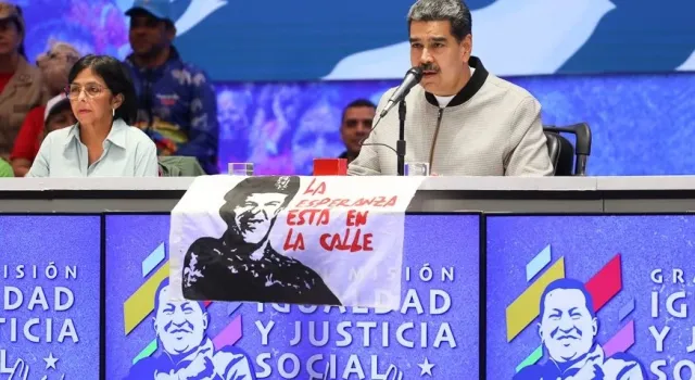 Simbolismo en torno a Hugo Chávez marca las fechas de las elecciones en Venezuela