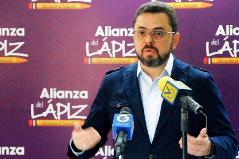 Simonovis asegura que «Alianza del Lápiz» de Antonio Ecarri sería financiado por los narcosobrinos