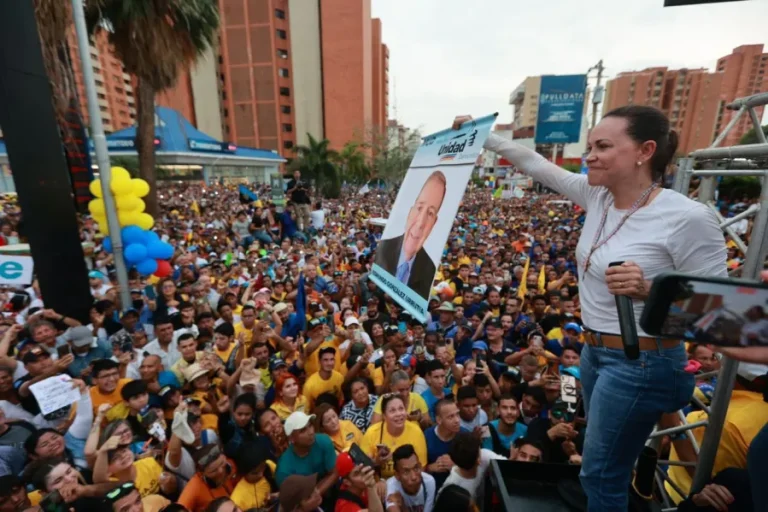 El tsunami de LIBERTAD sigue avanzando por Venezuela con María Corina Machado