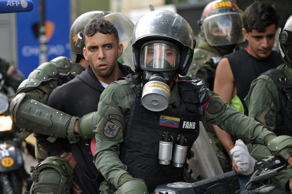 La represión continúa: 15 universitarios venezolanos siguen detenidos después de las elecciones