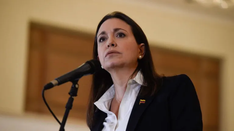 María Corina Machado emite alerta internacional tras la muerte de un preso político en Venezuela