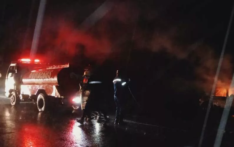 Al menos cuatro personas murieron calcinadas en Portuguesa en medio de un accidente de tránsito