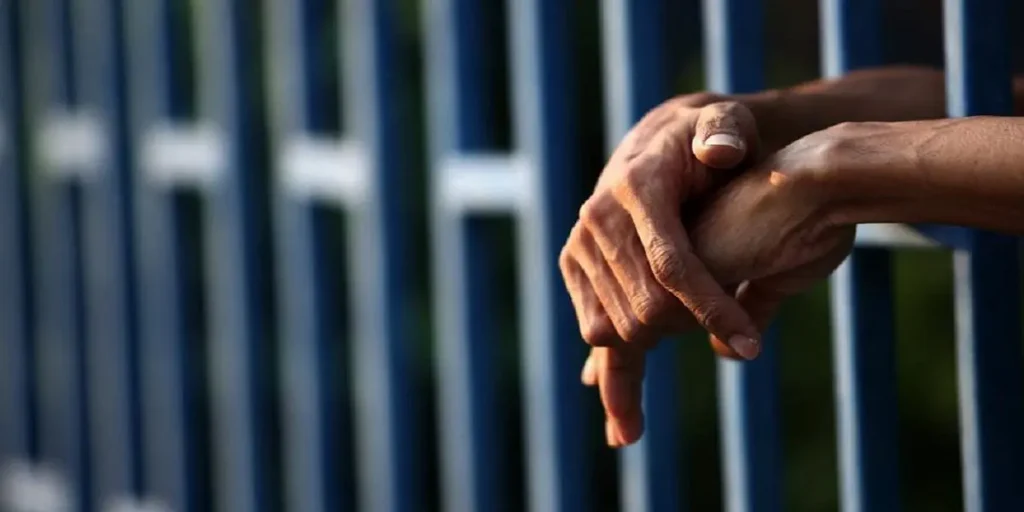 Detenido Padrastro por Abuso Sexual a su Hijastra en Lara; Madre También Arrestada