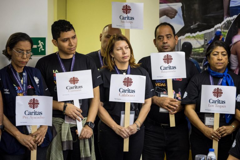 Cáritas Venezuela distribuyó 160 toneladas de ayuda a más de 100.000 afectados por las lluvias