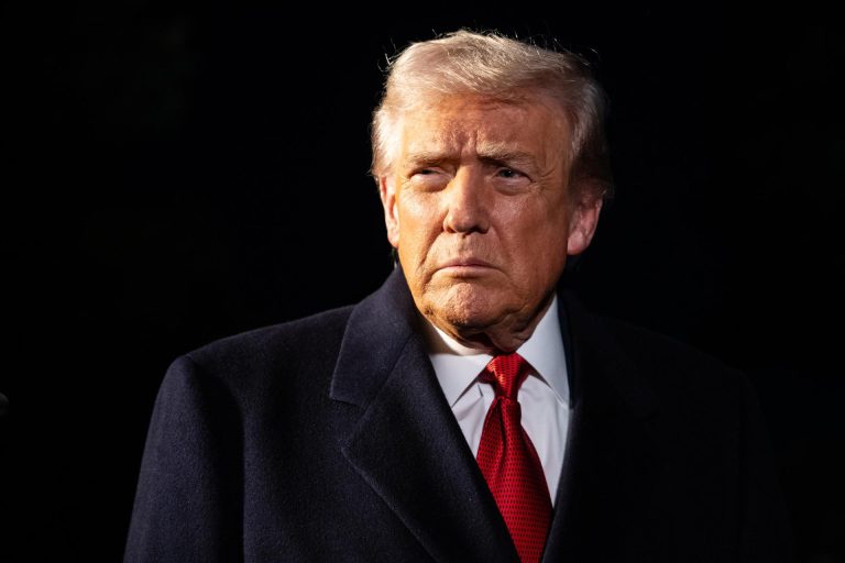 «Ellos no van a querer que lo haga, pero ya verán», comentó Trump sobre ataques a narcos en tierra