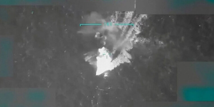 Gobierno de Trump Proporciona Sesiones Informativas Clasificadas sobre Ataques Militares: ¿Transparencia o Falta de Comunicación?