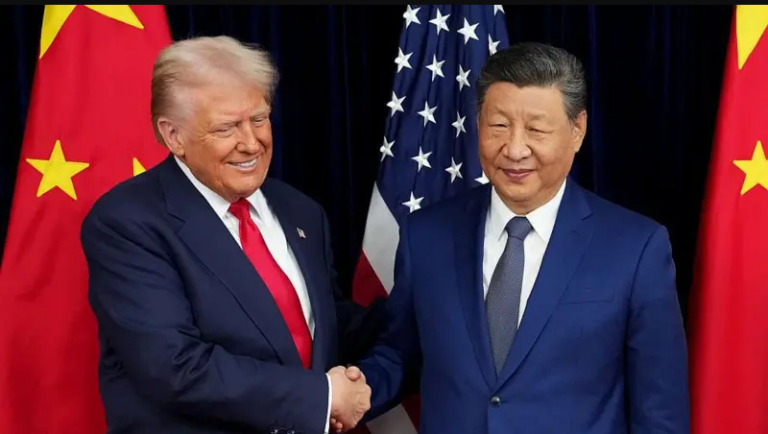 Trump reduce los aranceles a China y anuncia el fin del «bloqueo de tierras raras» tras su reunión con Xi