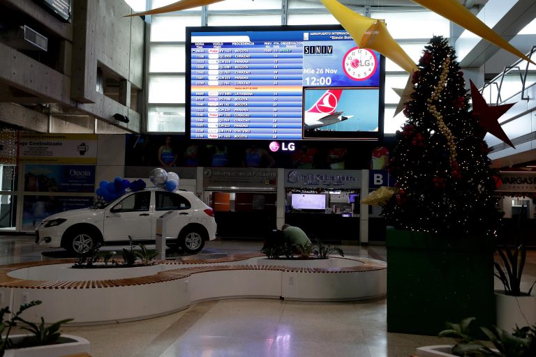 Crisis aérea en Venezuela en medio del despliegue militar de EEUU