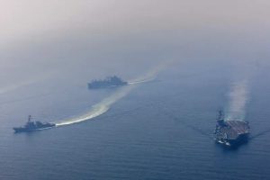 Despliegue militar de EEUU en Medio Oriente para presionar a Irán: cómo se compara con el de Venezuela