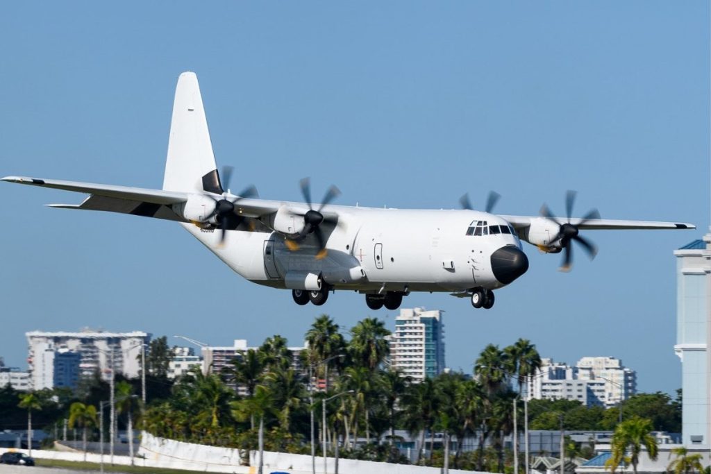 Un Hercules vinculado a la CIA realizó breve parada en el aeropuerto de Maiquetía