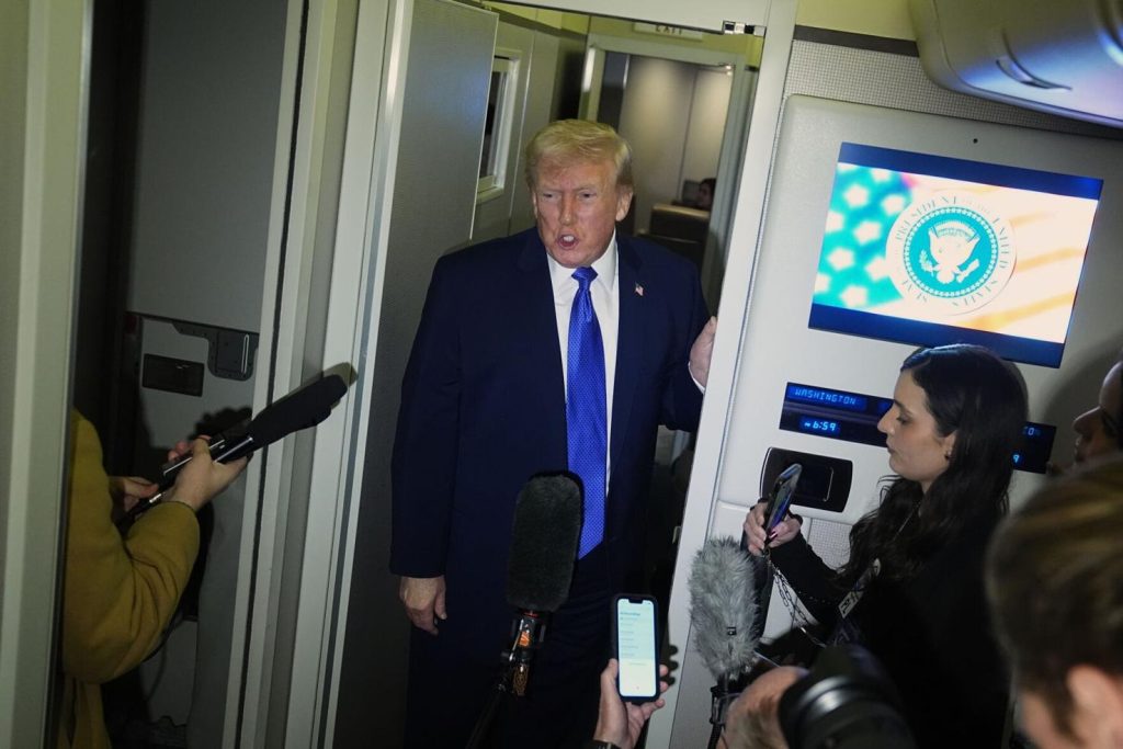 Trump afirmó que se involucrará «indirectamente» en conversaciones con Irán