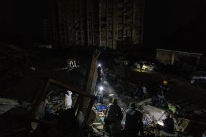 Un operativo de rescate de casi 23 horas aviva la esperanza en Venezuela