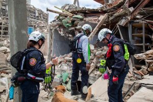 EEUU destacó que el equipo élite de Miami que sigue buscando sobrevivientes en Venezuela