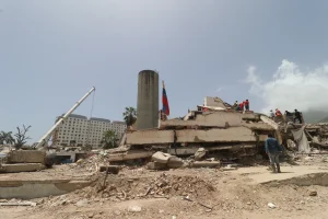 La respuesta fallida del gobierno venezolano al terremoto: lo que revelan ocho fuentes a Reuters